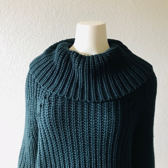 Kendall & Kylie Sweaters - Kendall & Kylie Sweater